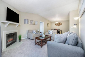 Charming Apartment w/ Wi-Fi + Pool